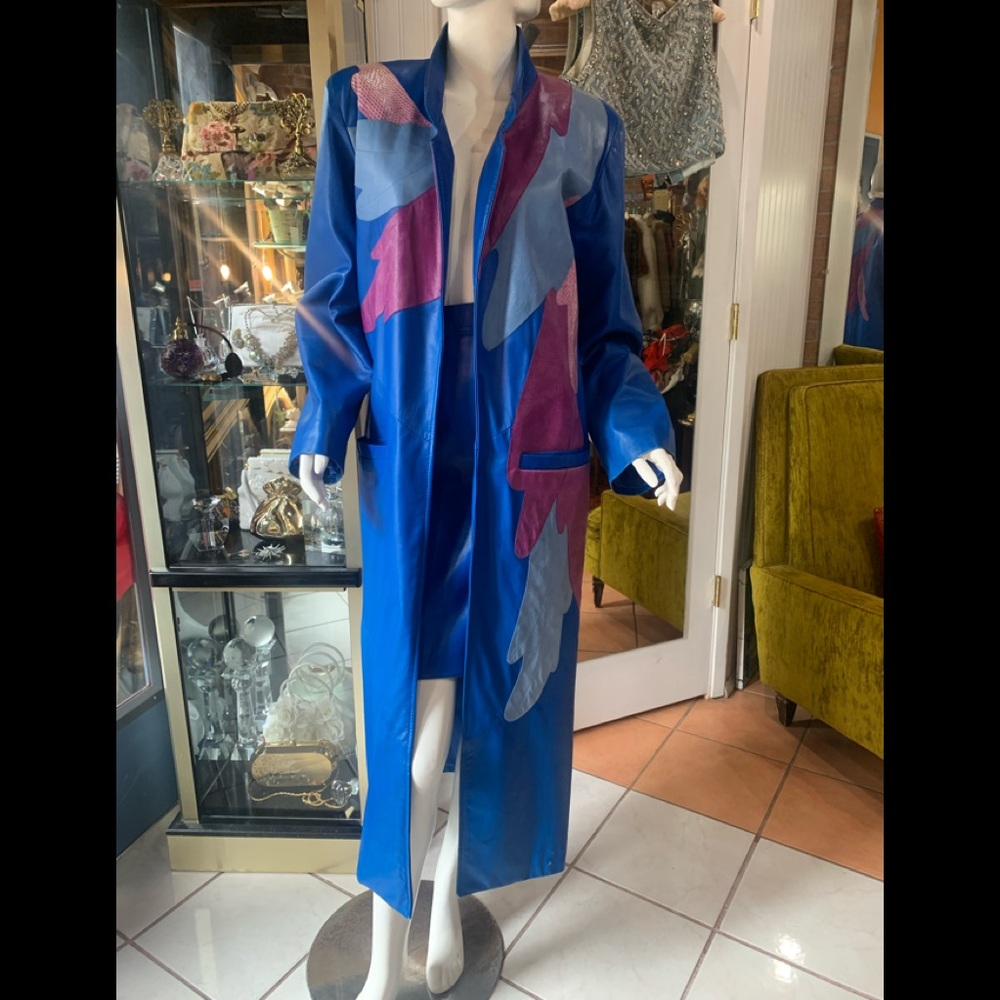 ❌ SOLD ❌ Vintage Augustina leather trench coat set